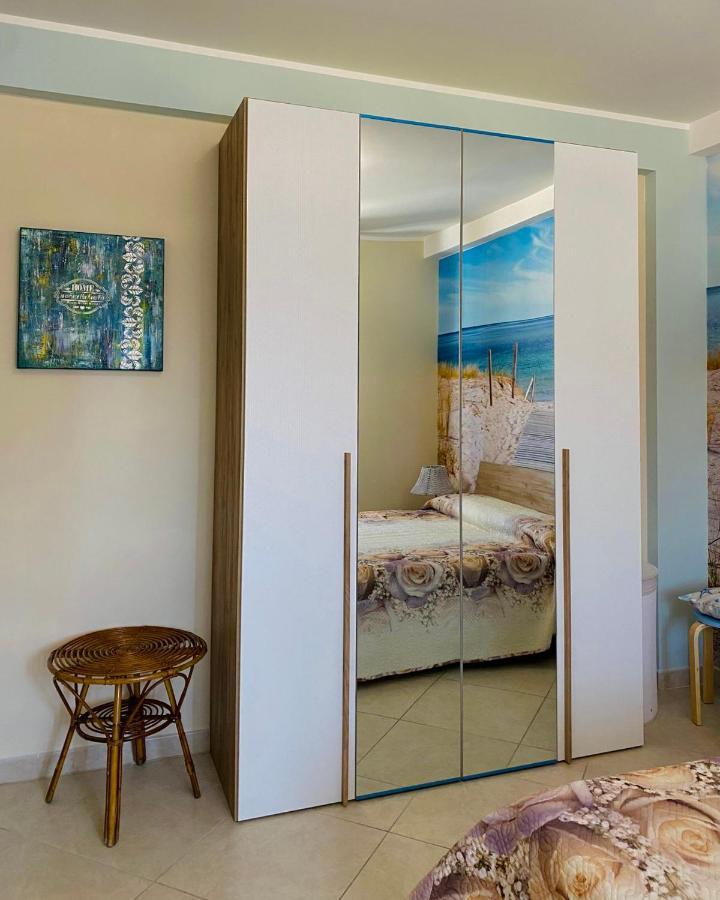 Ferienwohnung I Due Delfini Taranto Exterior foto
